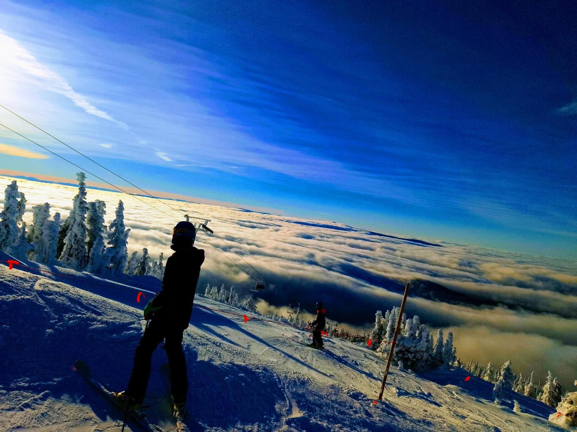 Village Center 2 Bedroom Condo Big White Ski Resort Bagian luar foto